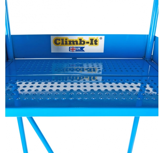 Climb-It Picking Steps Punched Platform